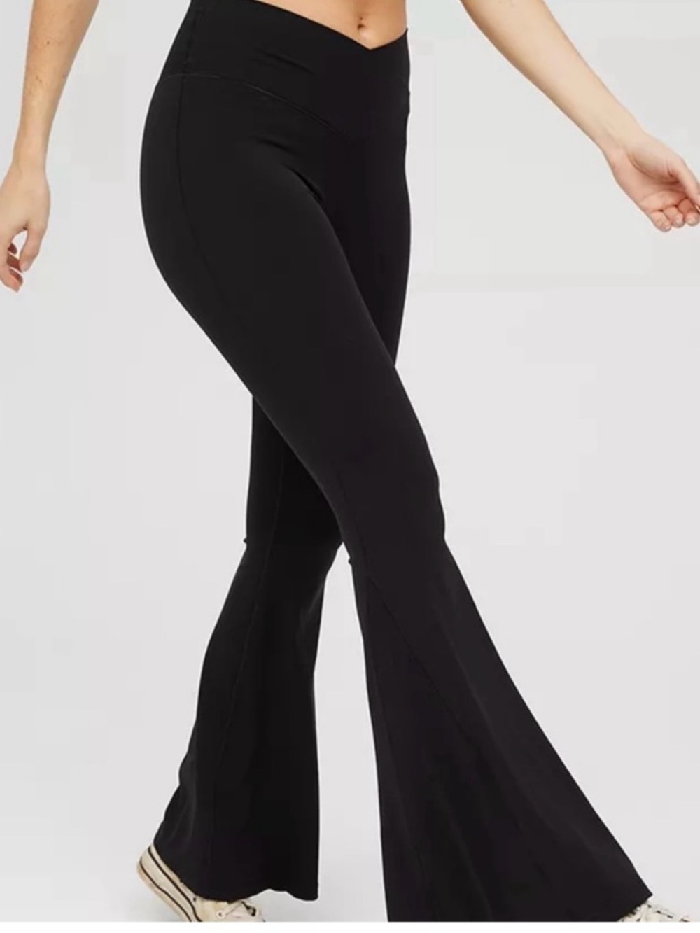 Aerie Offline Real Me High Rise Flare Legging Black Crossover Waist Size Small